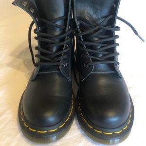 Dr.Martens 1460 leather boots